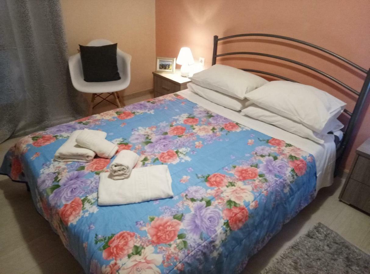 Beautiful Apartment In The Heart Of The City Corfu  Екстер'єр фото